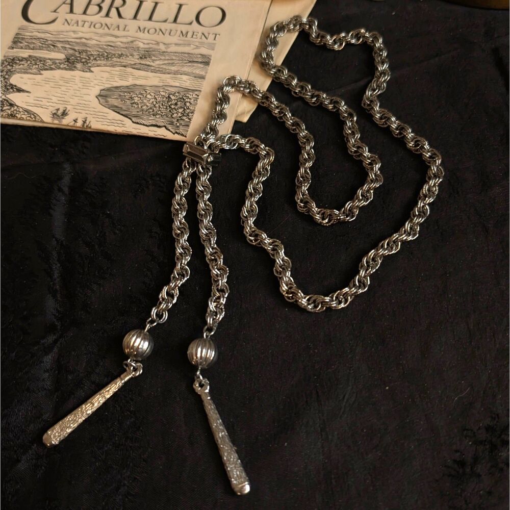 Vintage Lariat Rope Y-Knot Necklace Long Silver Tassel Chain